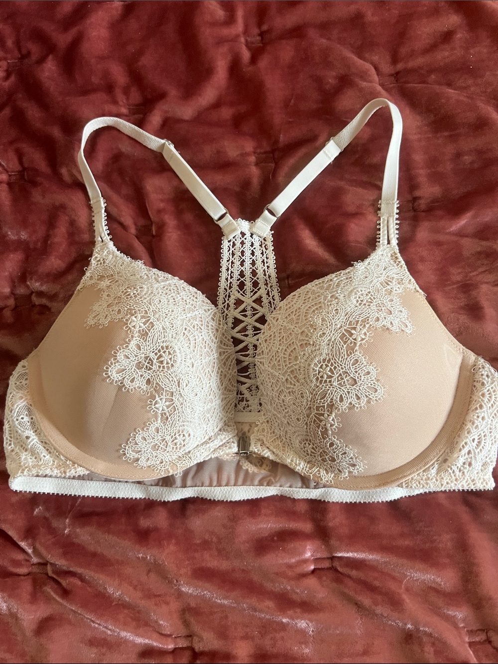 Lace-Embellished Nude Bra with Racerback Detail